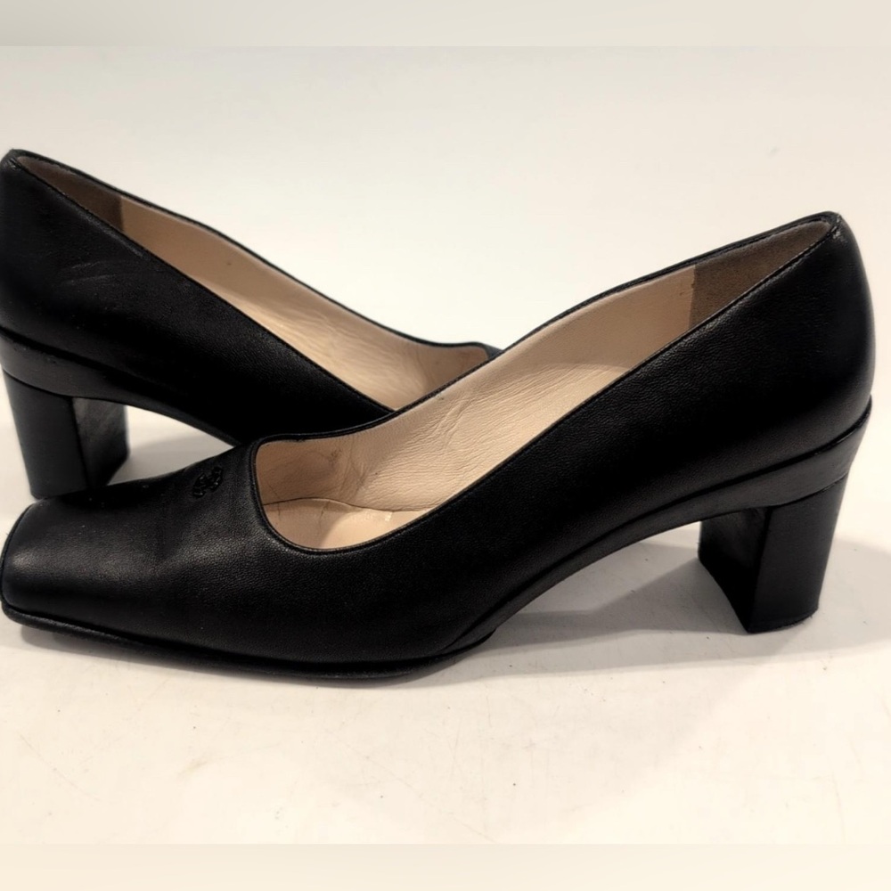 ๐ 1 hour sale. Chanel, size 8, Black Women's Heels - Picture 5 of 13